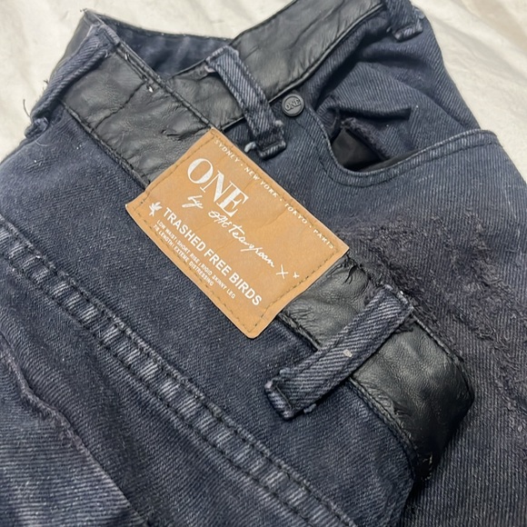 One Teaspoon Trashed Freebird Jeans Black - Picture 4 of 5